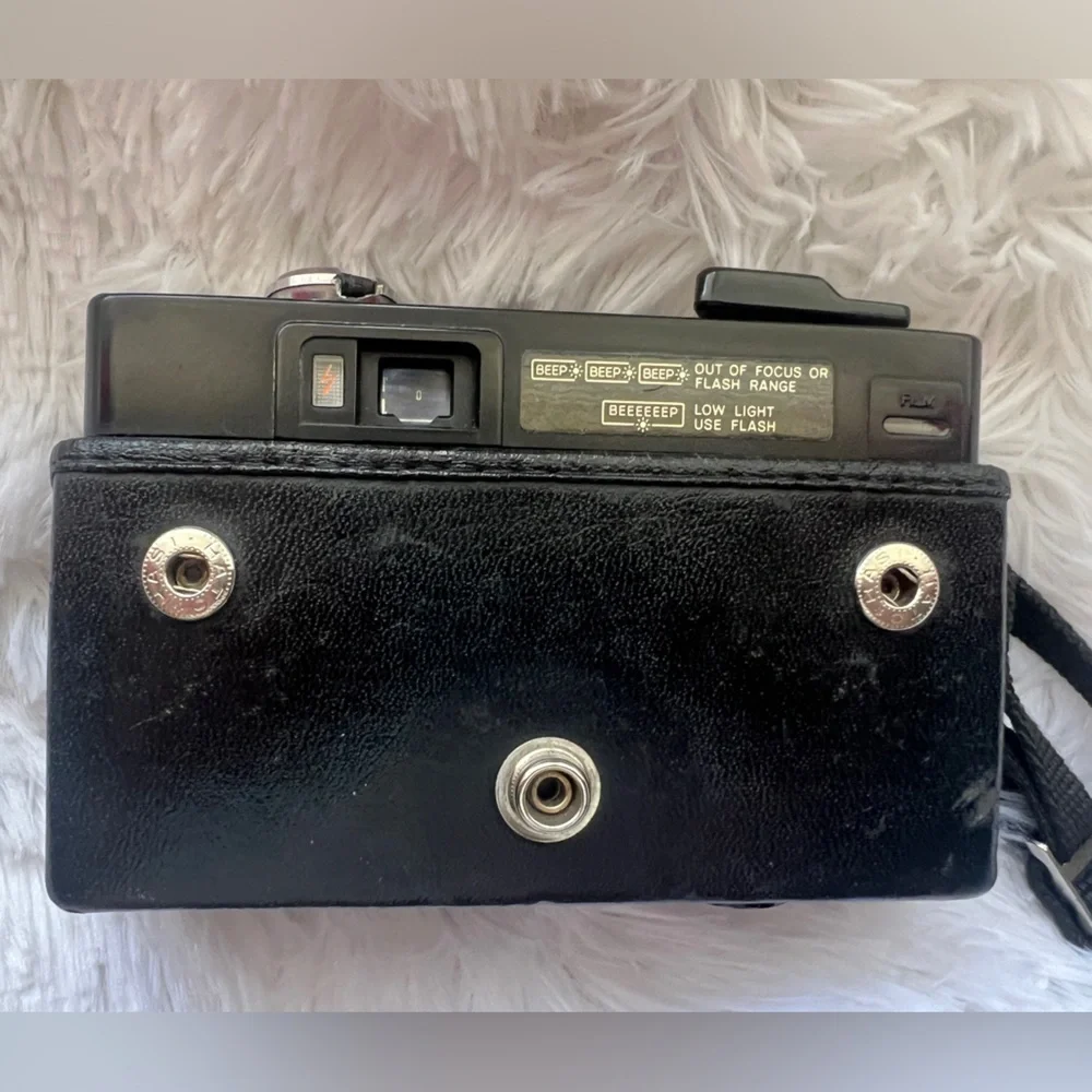 Minolta Hi-Matic AF2 35MM Film Camera - PARTS